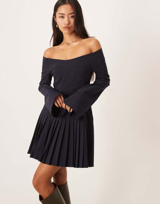 ASOS DESIGN - Mørk marineblå minikjole med lange ærmer og plisseret nederdel, 3 af 4