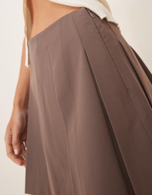 ASOS DESIGN - Mørk og gråbrun samt skræddersyet mininederdel med plisseringer, 4 af 5