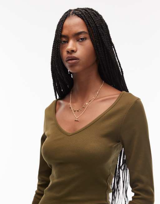 ASOS DESIGN - Mørk olivengrøn ribstrikket top med V-hals og lange ærmer, 3 af 4