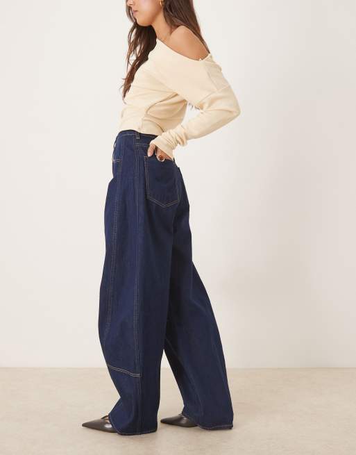 ASOS DESIGN - Mørkeblå jeans med høj talje, tøndeformede ben og snoet paneldetalje, 2 af 5