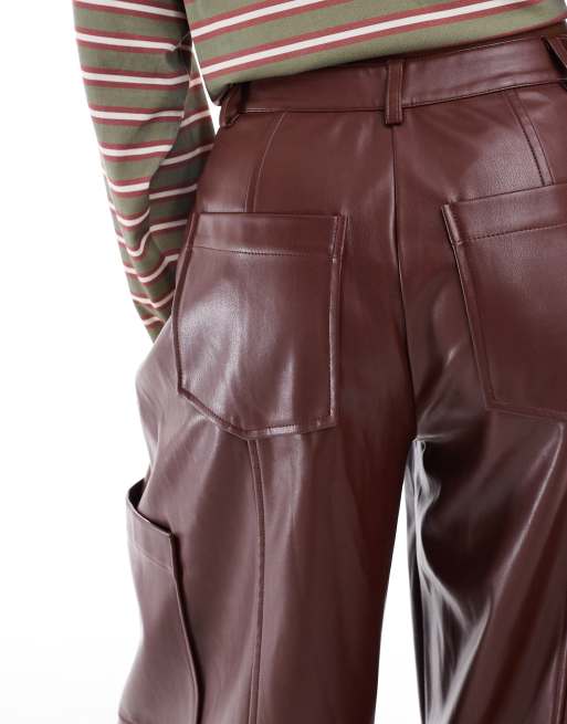 ASOS DESIGN - Mørkebrune utility-bukser i imiteret læder med barrel-ben, 3 af 5