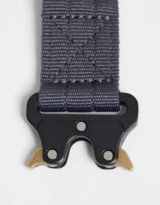 ASOS DESIGN - Mørkegråt smalt utility-bælte med spænde i webbing-materiale, 3 af 3