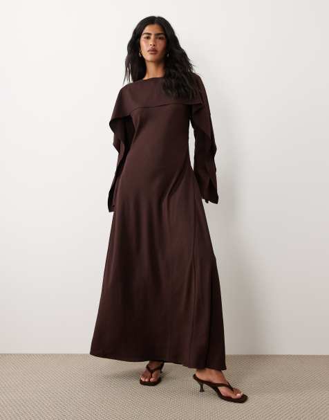 ASOS DESIGN - Mørklilla maxikjole med kiler og kappe - view 1
