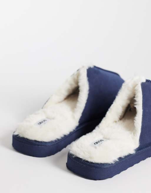 ASOS DESIGN muiltjes in navy met voering van imitatie-schapenvacht in navy, 3 van 4