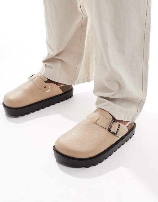 ASOS DESIGN Mule Clogs in Beige mit Futter aus Kunstpelz