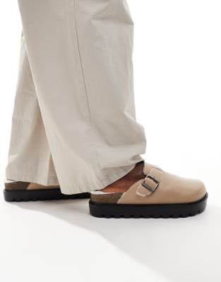  mule clogs in beige with faux fur lining