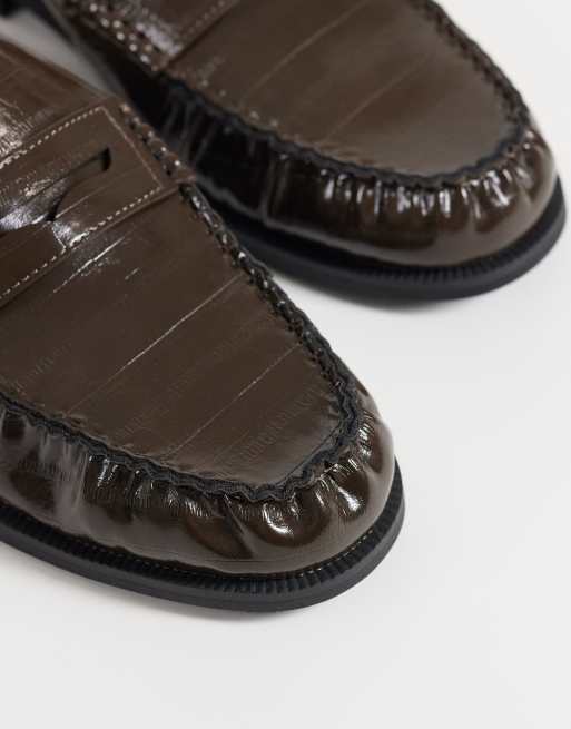 ASOS DESIGN mule penny loafers med rynkeeffekt i brunt åleskind, 3 af 5