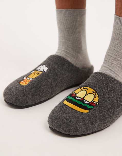 ASOS DESIGN mule slipper in grey felt with graphic embroidery - view 2