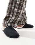 [ASOS DESIGN] ASOS DESIGN mule slippers in black with faux shearling lining 39 Black
