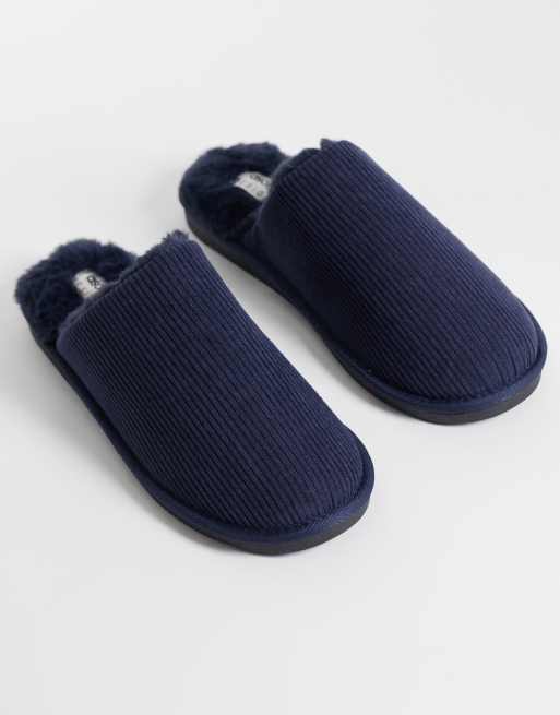 ASOS DESIGN mule slippers in navy corduroy with tonal faux shearling lining, 3 of 4