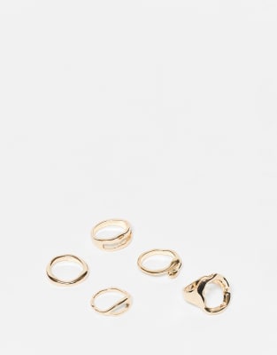 ASOS DESIGN - Multipack mit Ringen mit skulpturalem Design in geschmolzener Goldoptik-Goldfarben
