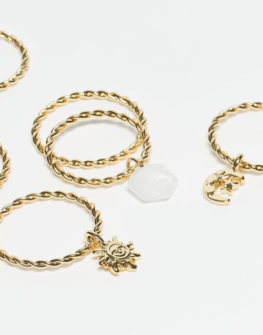 ASOS DESIGN - Multipakke med guldfarvede ringe med vedhængs-detaljer, 3 af 3