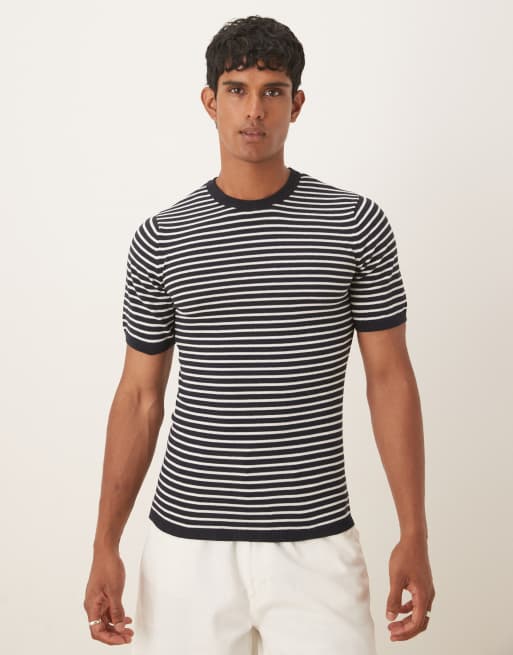 ASOS DESIGN - Muscle fit gebreid T-shirt met ronde hals in marineblauwe en crème strepen