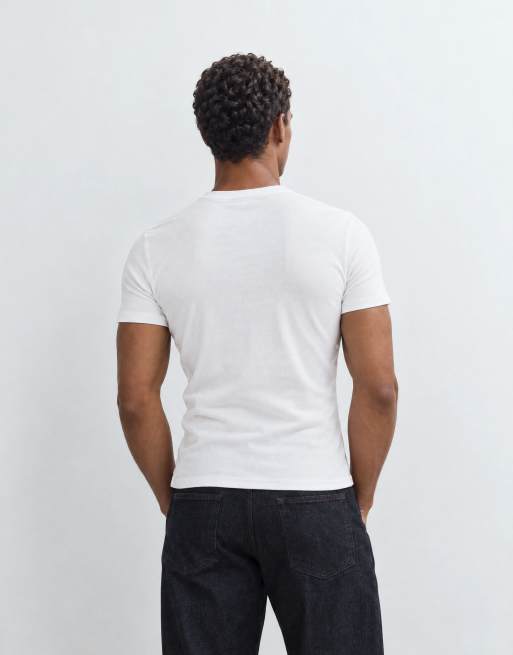ASOS DESIGN muscle fit henley-t-shirt i vit ribbstickning, 9 av 10