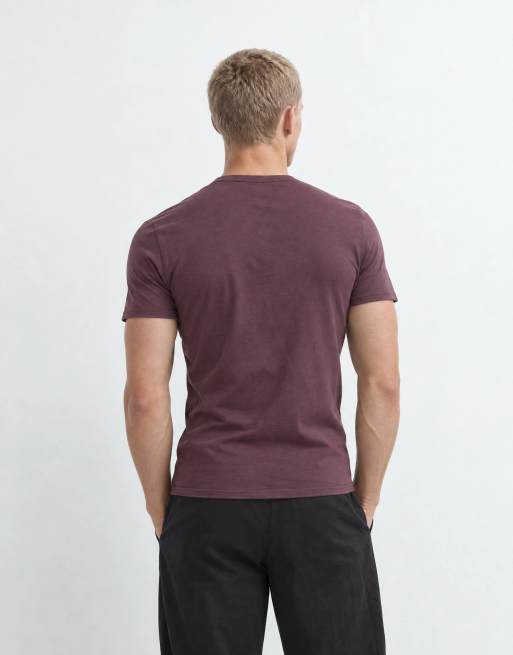 ASOS DESIGN muscle fit henley-T-shirt in bordeauxrood, 10 van 10