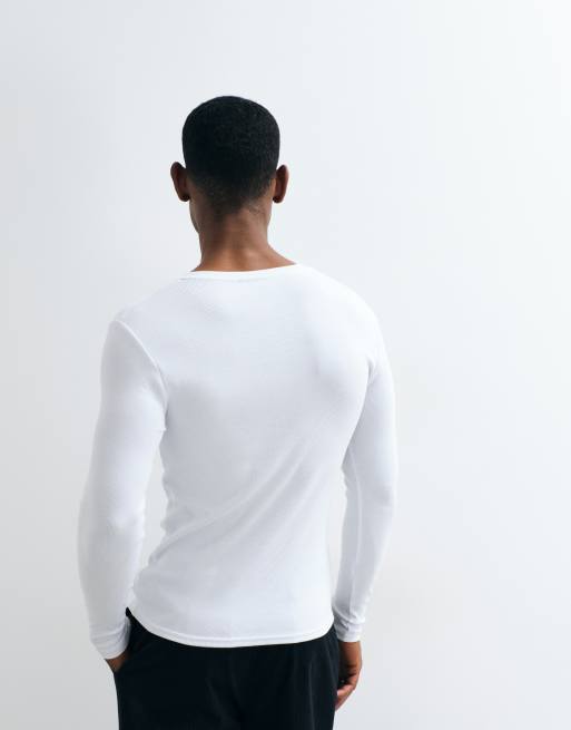 ASOS DESIGN muscle fit långärmad t-shirt med notch-ringning i vitt, 3 av 5