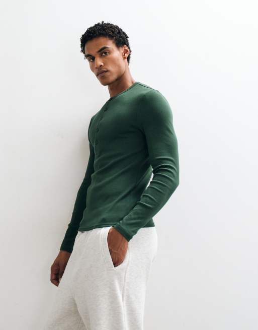 ASOS DESIGN muscle fit long sleeve henley t-shirt in dark green rib, 5 of 5
