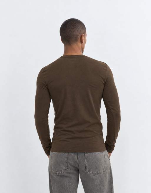 ASOS DESIGN muscle fit long sleeve t-shirt in brown, 8 of 8