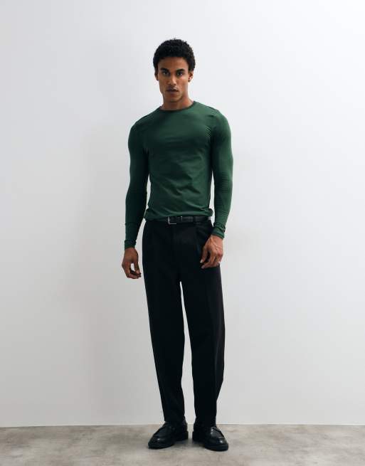 ASOS DESIGN muscle fit long sleeve t-shirt in dark green, 2 of 10