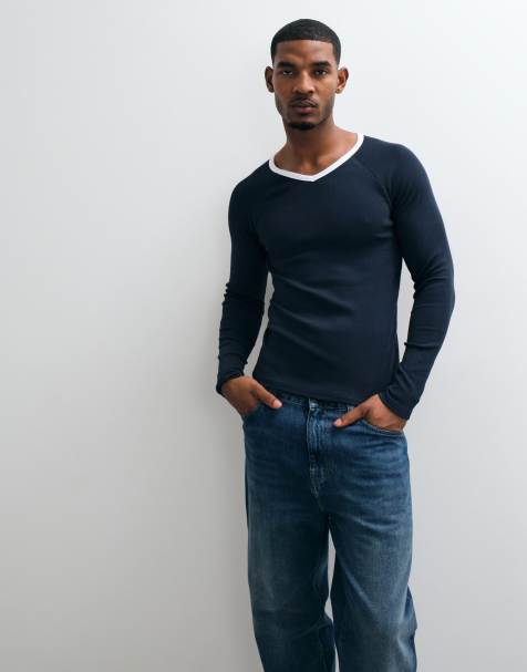 ASOS DESIGN muscle fit long sleeve t-shirt with contrast binding v-neck in navy rib - view 1