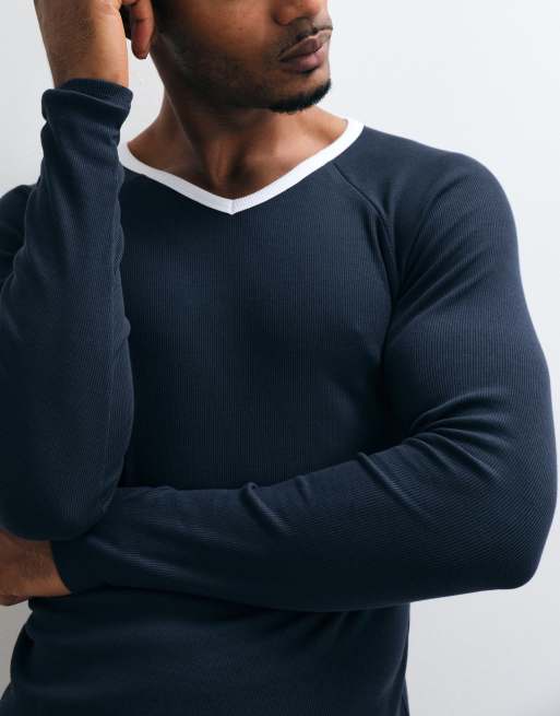 ASOS DESIGN muscle fit long sleeve t-shirt with contrast binding v-neck in navy rib, 2 of 5