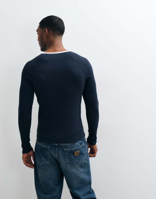 ASOS DESIGN muscle fit long sleeve t-shirt with contrast binding v-neck in navy rib, 5 of 5