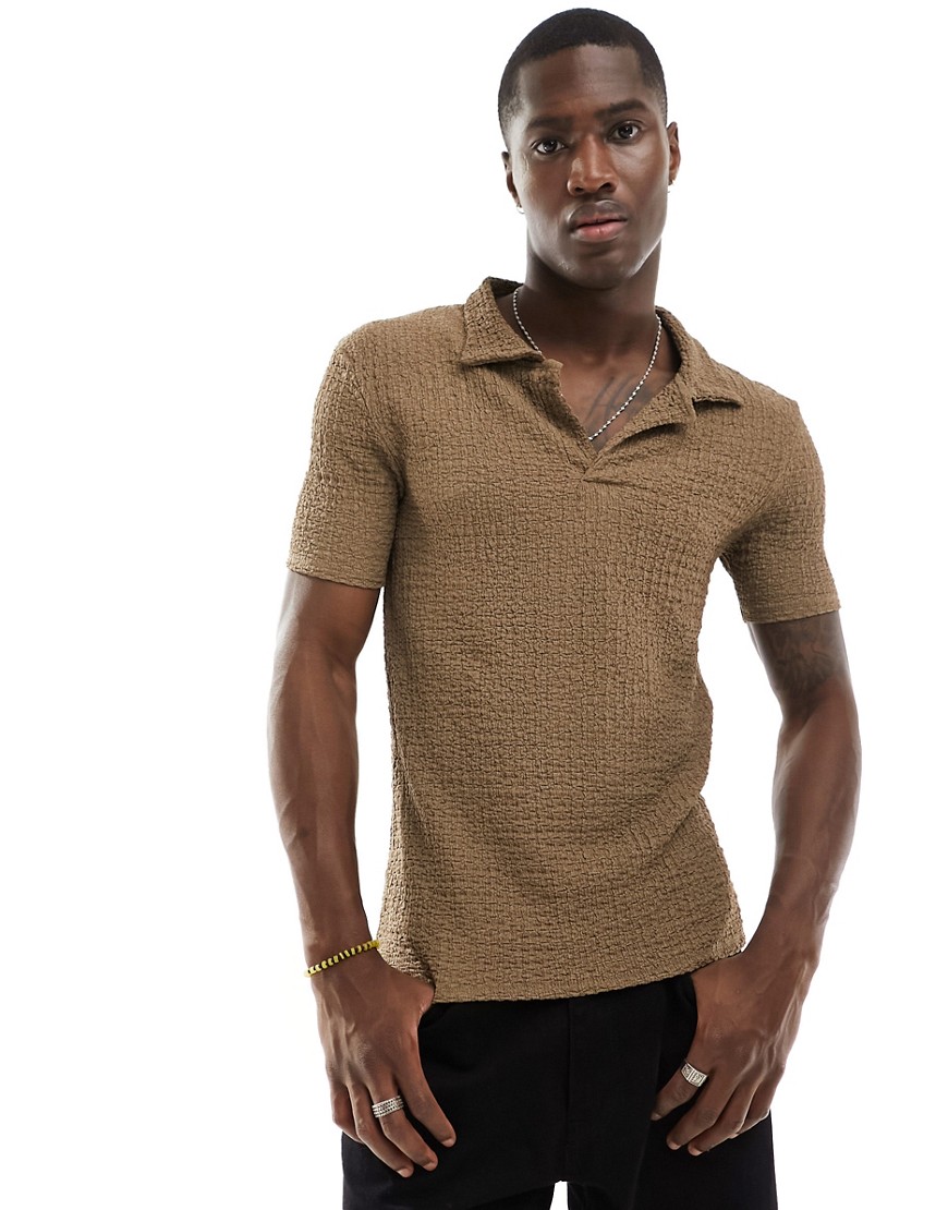 ASOS DESIGN muscle fit polo in brown crinkle fabric