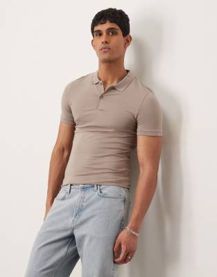 muscle fit polo in stone-Neutral