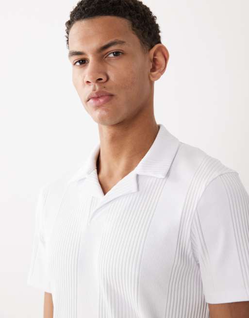 ASOS DESIGN muscle fit revere polo in white smart rib, 3 of 5