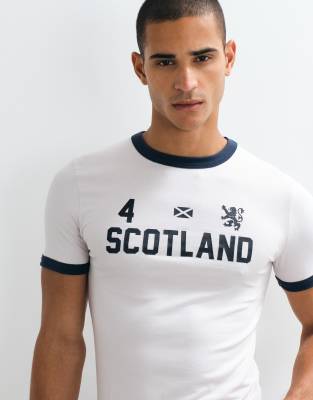 Футболка ASOS DESIGN muscle fit ringer с изображением шотландского футбола белого цвета white