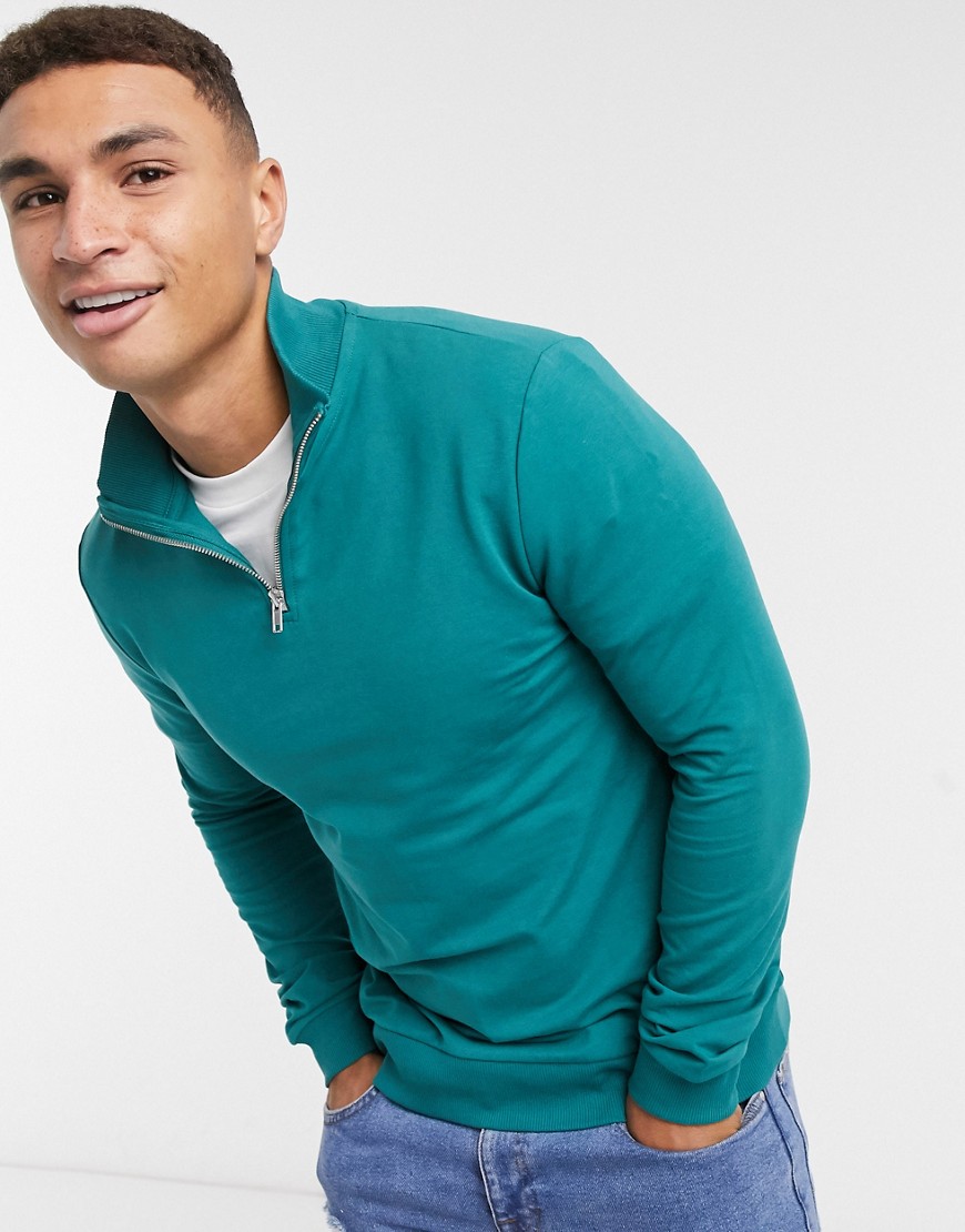 ASOS DESIGN - Muscle fit sweatshirt met halve rits in groen