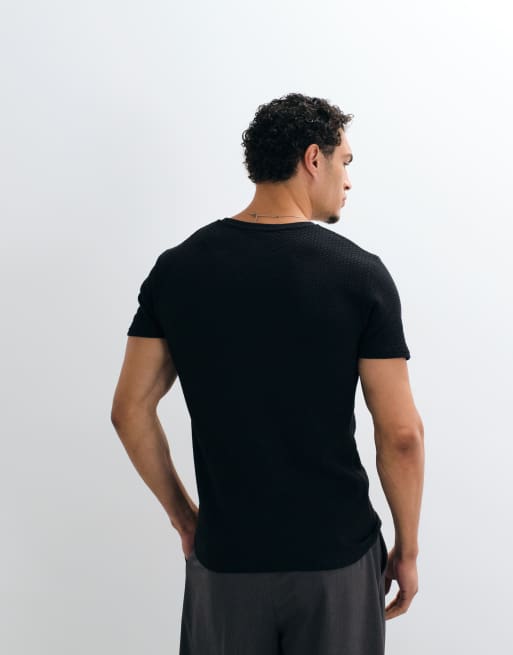 ASOS DESIGN muscle fit t-shirt in black textured fabric, 2 of 5