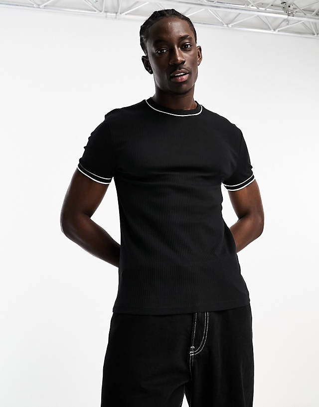 ASOS DESIGN - muscle fit t-shirt in black with white contrast ringer