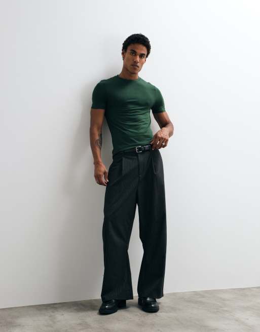 ASOS DESIGN muscle fit t-shirt in dark green, 2 of 10