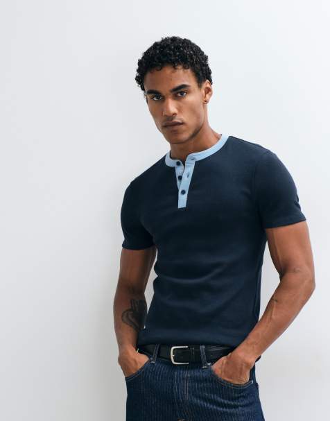 ASOS DESIGN muscle fit T-shirt met contrasterende knoopsluiting en henley-hals in navy rib - view 1