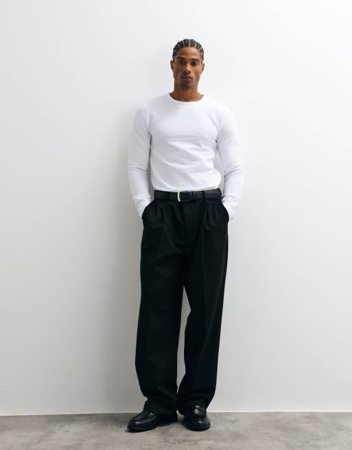 ASOS DESIGN muscle fit T-shirt met lange mouwen en bies in wit met textuur, 2 van 10