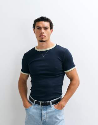 ДИЗАЙНЕРСКАЯ футболка ASOS muscle fit с изображением кольца в темно-синюю и зеленую полоску sky captain/зеленый