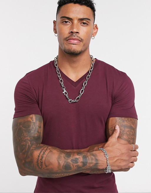 ASOS DESIGN muscle fit t-shirt with v neck in burgundy