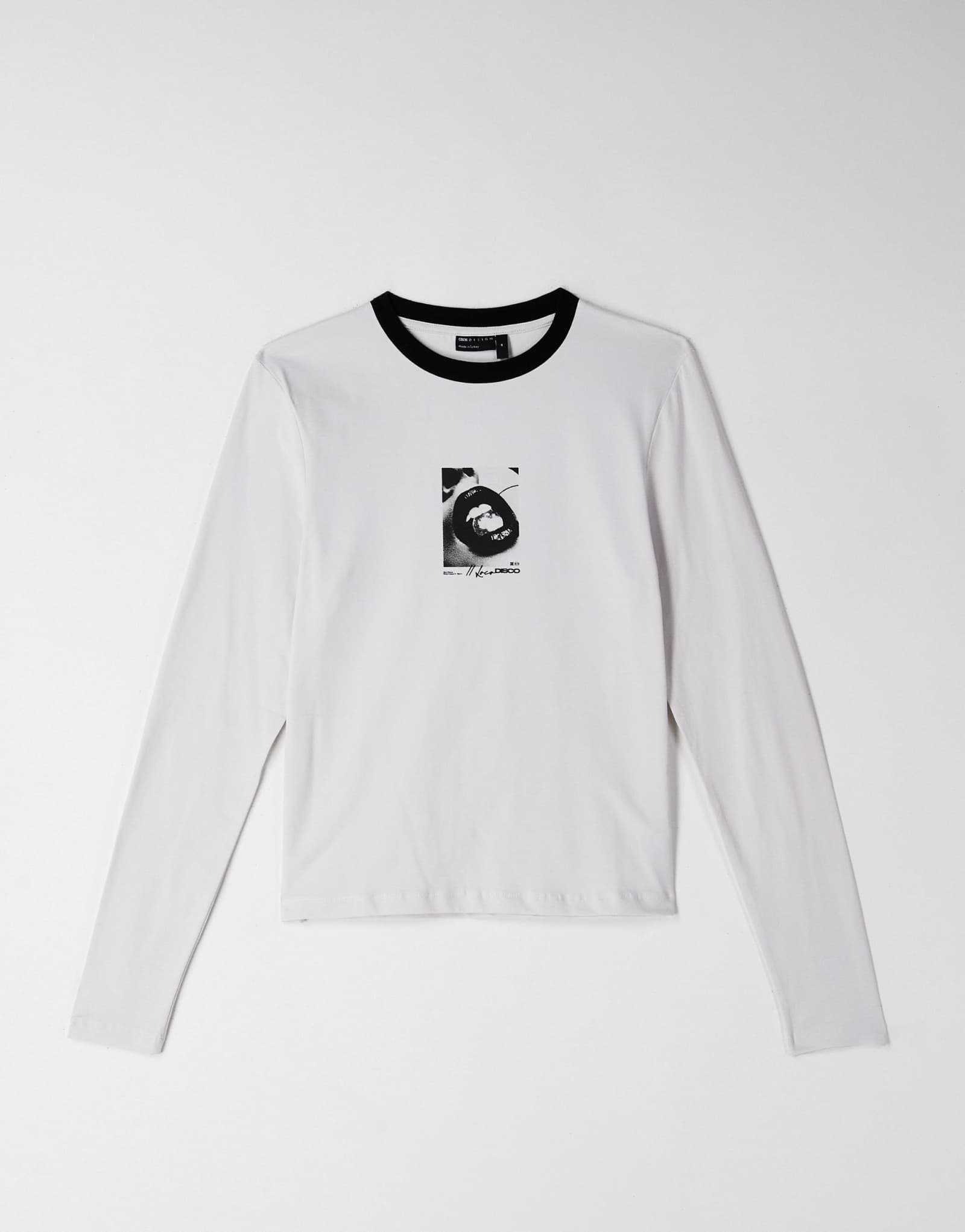 Футболка ASOS DESIGN muscle с длинным рукавом и рисунком белого цвета