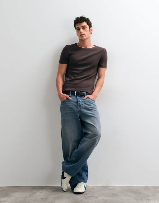 ASOS DESIGN Muskelshirt mit Kontrastdetails in braunem Rippstoff, 2 von 5