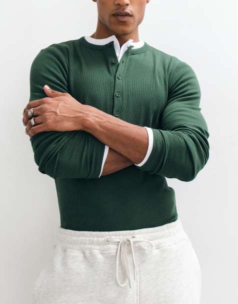 ASOS DESIGN Muskelshirt mit langen Ärmeln und Henley-Ausschnitt in Dunkelgrün aus Rippstrick - view 1