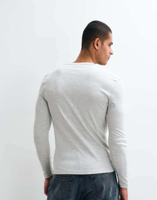 ASOS DESIGN Muskelshirt mit langen Ärmeln und Henley-Ausschnitt in grauem Melange-Ripp, 5 von 5