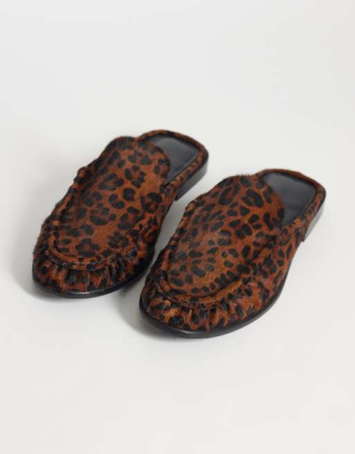 ASOS DESIGN - Mystique - Mules pointure large style mocassins en cuir véritable à imprimé léopard, 2 de 4