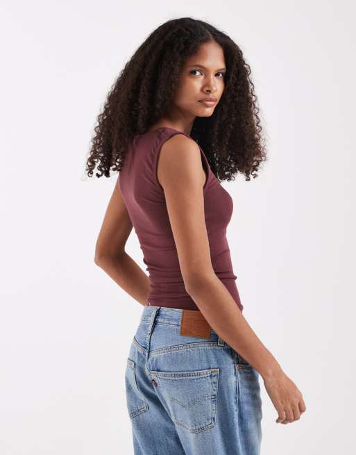ASOS DESIGN - Naadloos geribbeld bh-vrij hemdje met vierkante hals in roest, 4 van 4