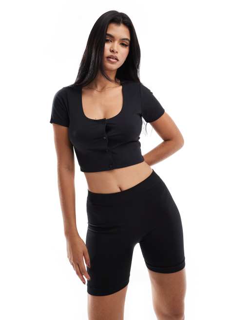 ASOS DESIGN - Naadloze corrigerende billenliftende short in zwart, 3 van 4