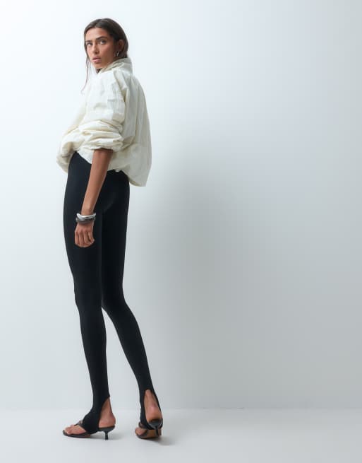 ASOS DESIGN naadloze legging met voetlus in zwart, 4 van 5