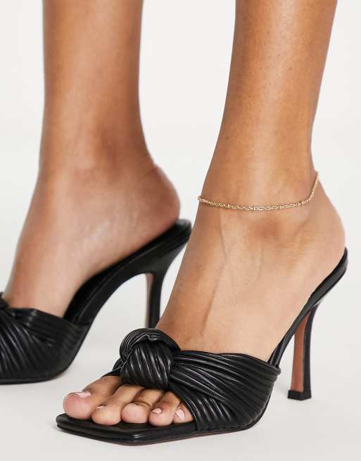 ASOS DESIGN – Nadina – Svarta högklackade mules med knut och bred passform , 3 av 4