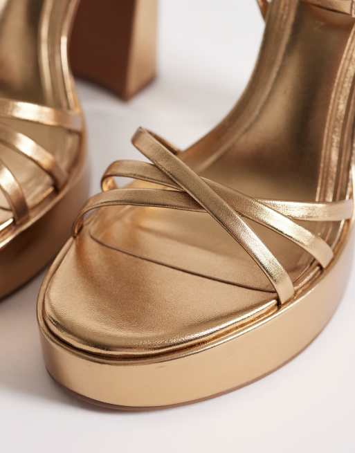 ASOS DESIGN - Nancy - Sandalen met plateauzool en hoge hak in warm goud, 2 van 4