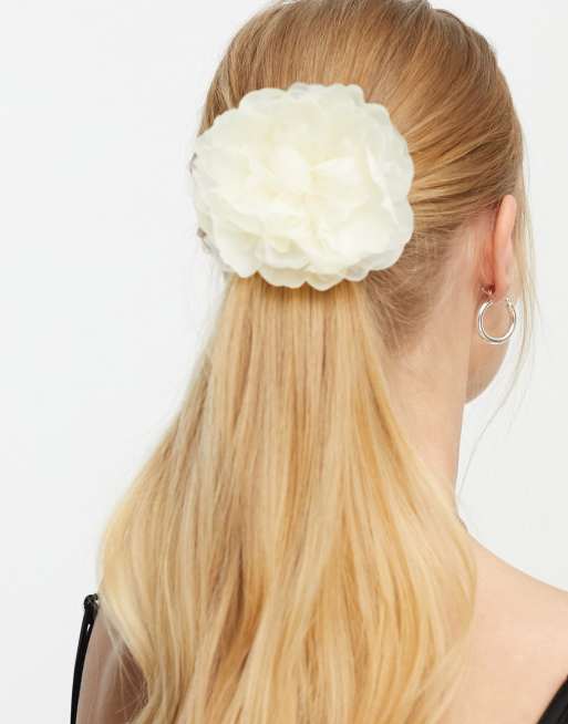 ASOS DESIGN - Nastro per capelli con fiore color crema