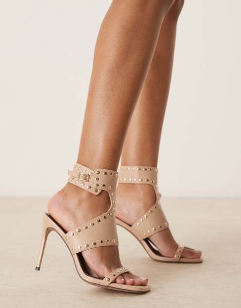 ASOS DESIGN – National – Piaskowe sandały na wysokim obcasie z ćwiekami - view 1